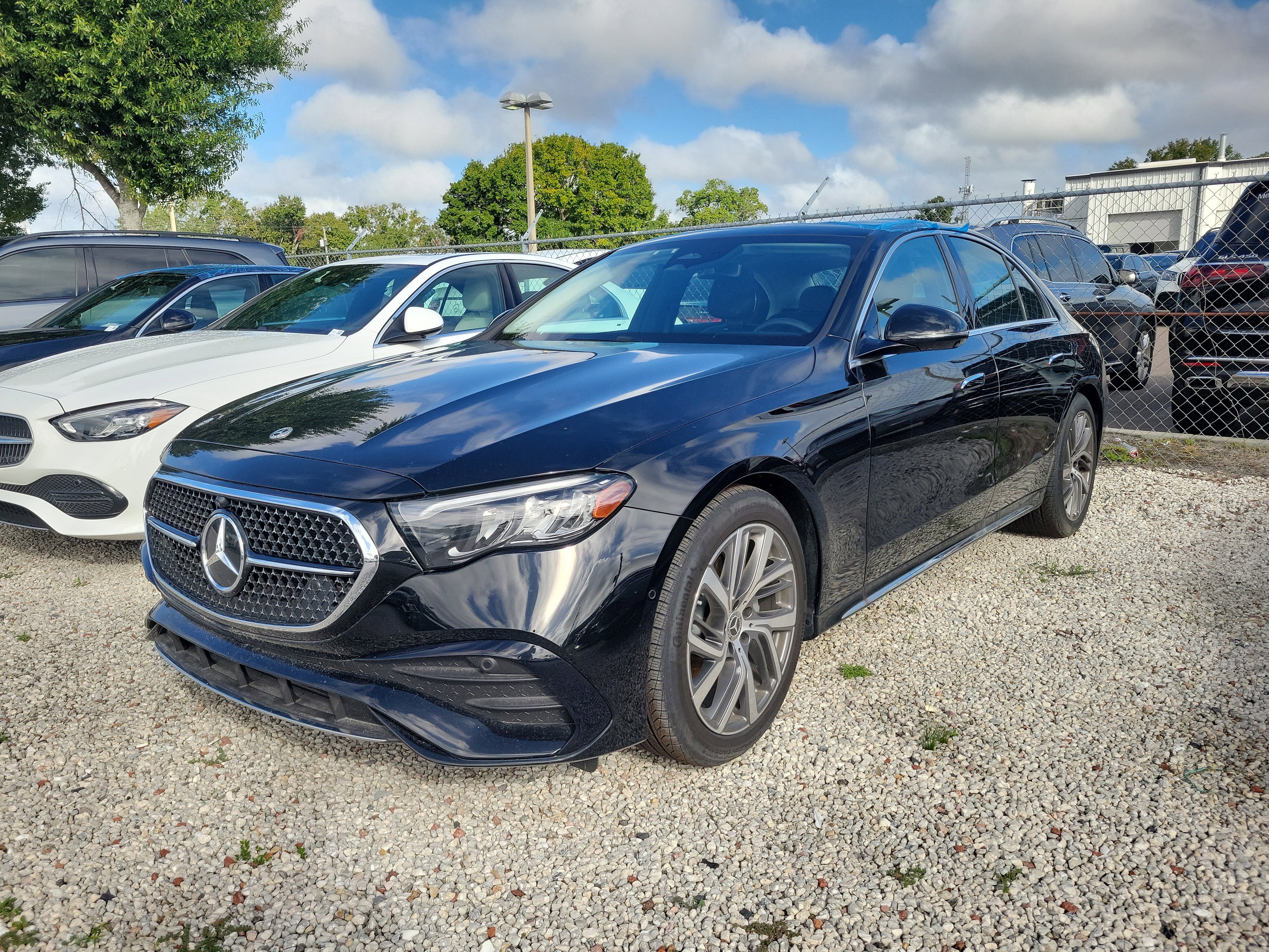 Used 2025 Mercedes-Benz E 350 Sedan image 3