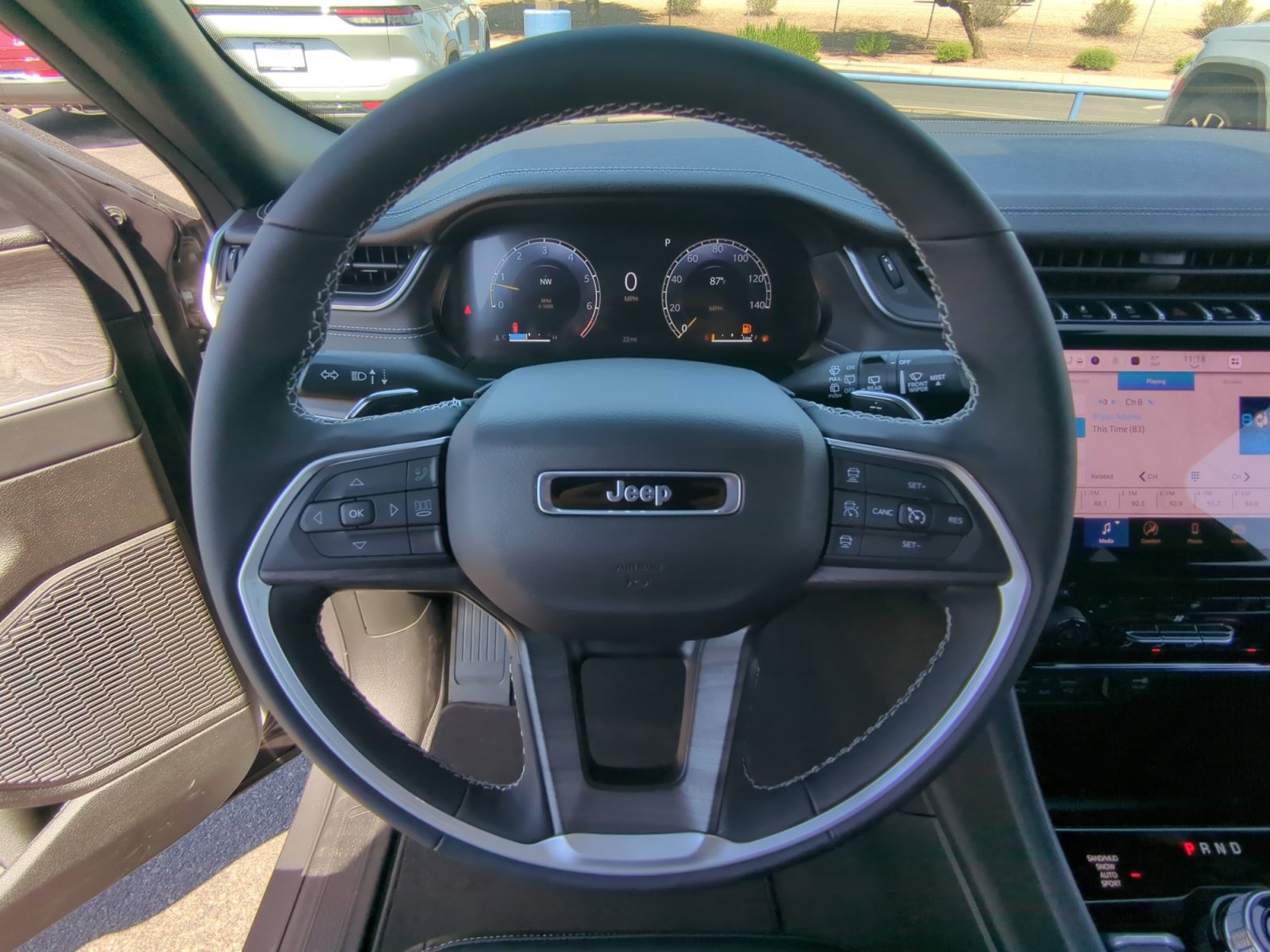 New 2025 Jeep Grand Cherokee Limited w/ Trailer Tow Package image 9