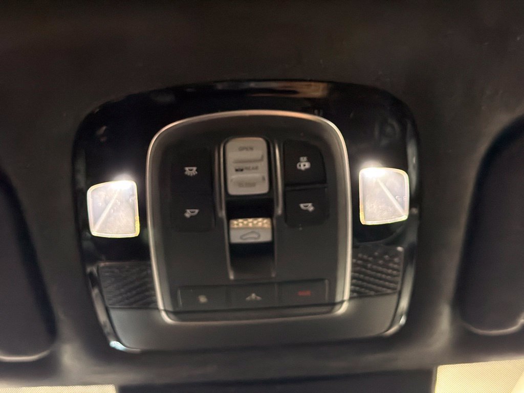 Used 2020 Hyundai Palisade Limited FWD image 19