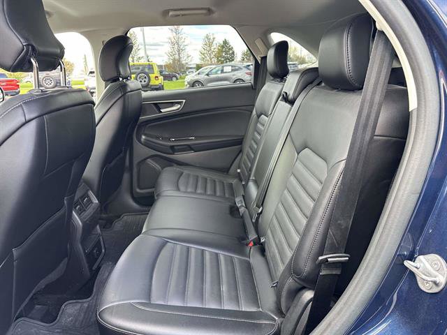 Used 2017 Ford Edge SEL w/ Equipment Group 201A AWD/4WD image 12