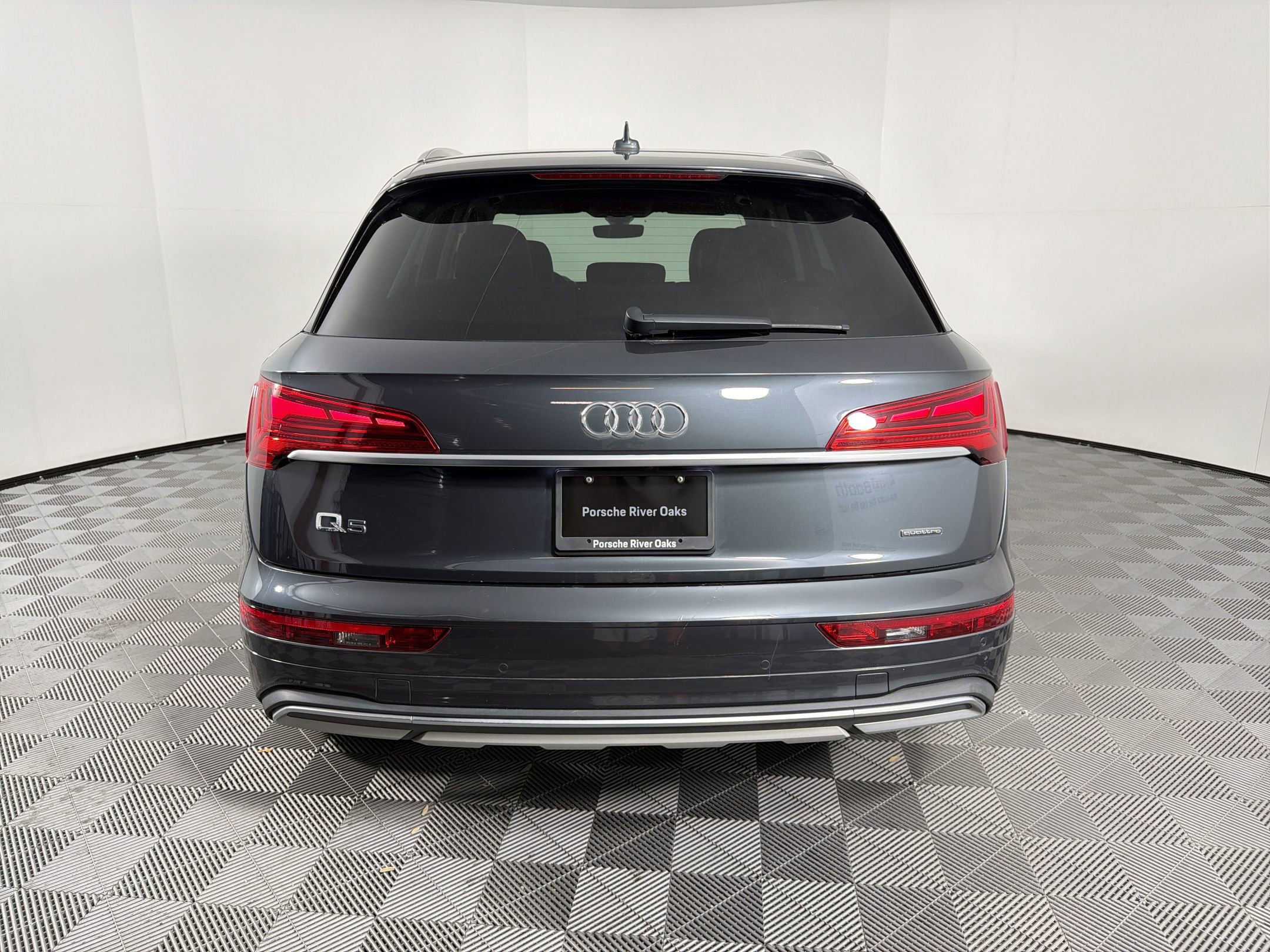 Used 2021 Audi Q5 2.0T Premium w/ Convenience Package AWD/4WD image 10