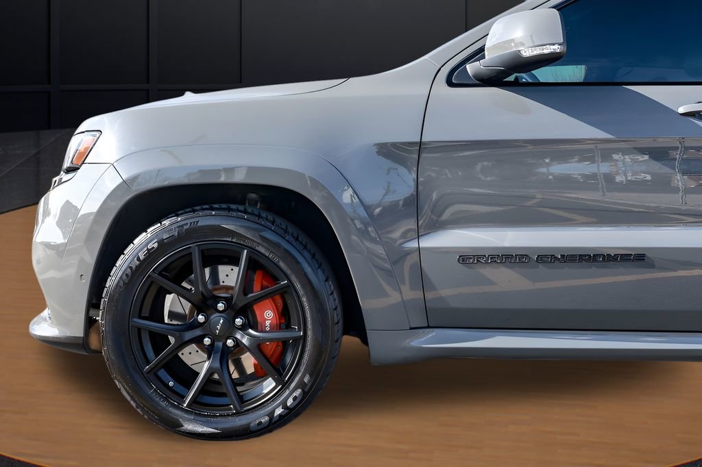Used 2020 Jeep Grand Cherokee SRT AWD/4WD image 6