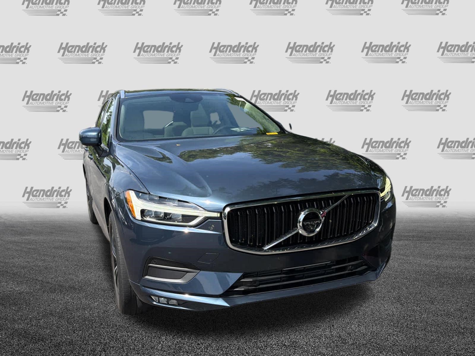 Used 2021 Volvo XC60 T5 Momentum w/ Advanced Package image 3