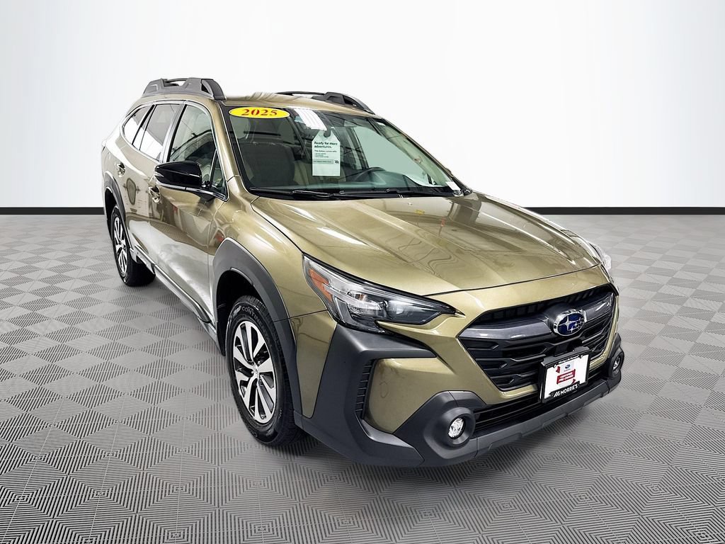 Certified 2025 Subaru Outback Premium AWD/4WD image 3