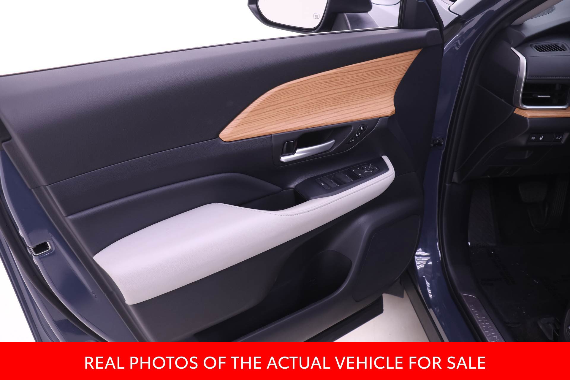 Certified 2024 Toyota Grand Highlander AWD image 8