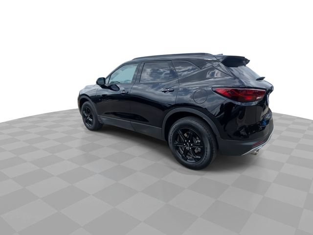 Used 2024 Chevrolet Blazer LT w/ Midnight/Sport Edition FWD image 8