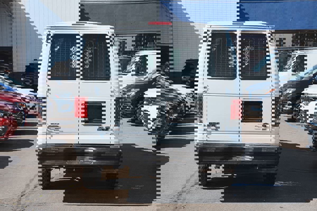 Used 2013 Ford E-150 and Econoline 150 image 7