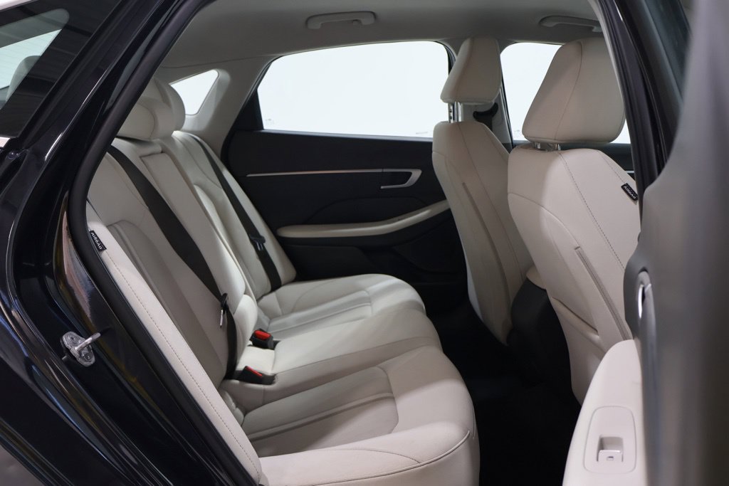 Used 2025 Hyundai Sonata SEL FWD image 29