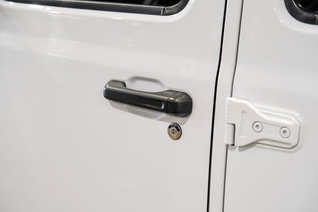 Used 2023 Jeep Gladiator Sport AWD/4WD image 39