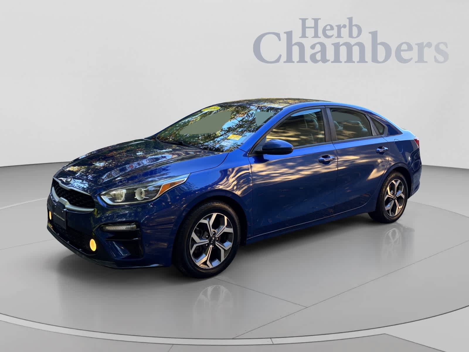 Used 2019 Kia Forte LXS FWD image 4