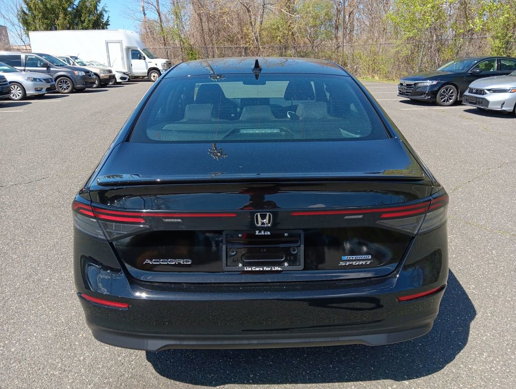 Used 2025 Honda Accord Sport image 4