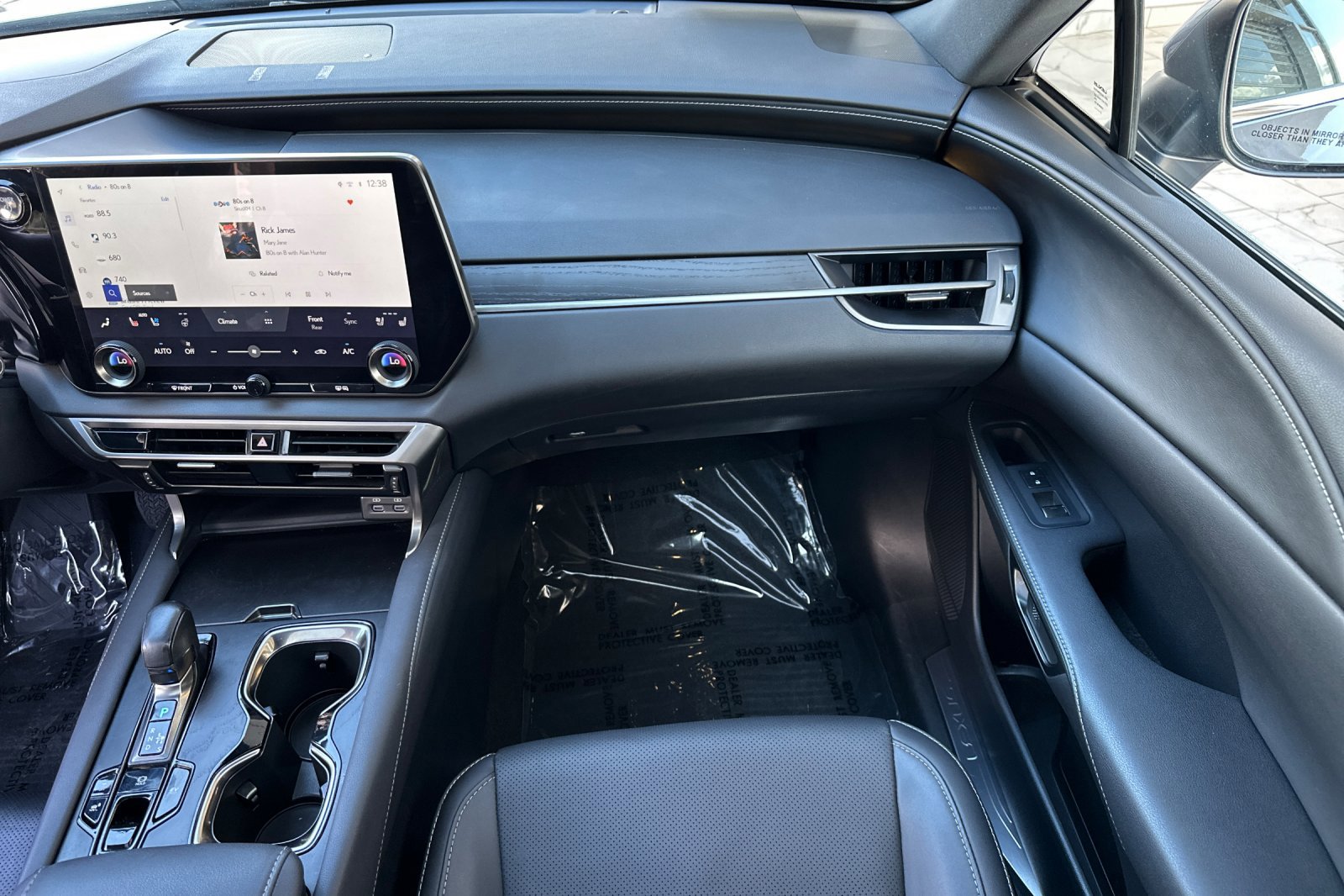 Used 2023 Lexus RX 350h image 28