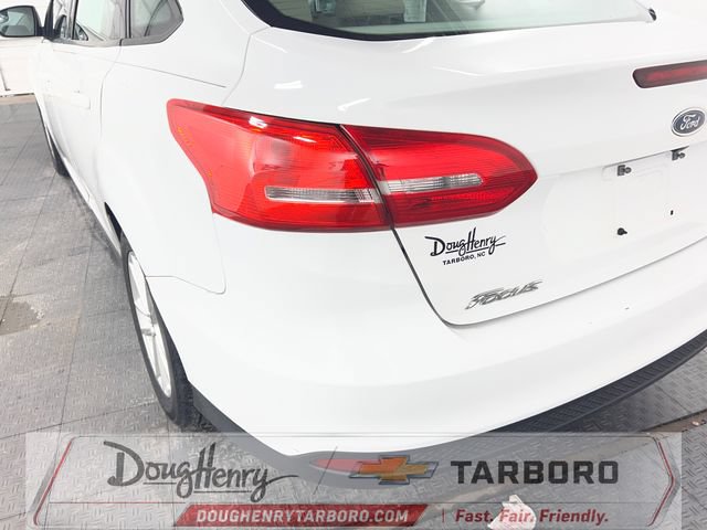 Used 2015 Ford Focus SE FWD image 13