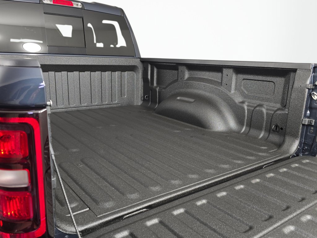 New 2026 RAM 1500 Express AWD/4WD image 16