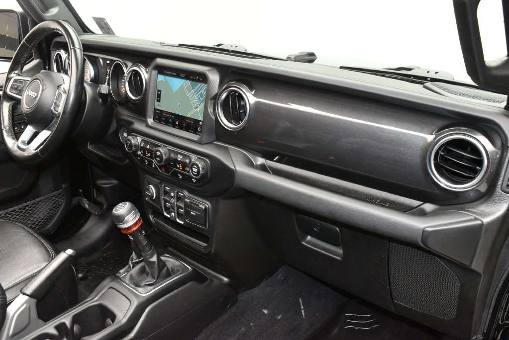 Used 2021 Jeep Wrangler Unlimited Sahara AWD/4WD image 24