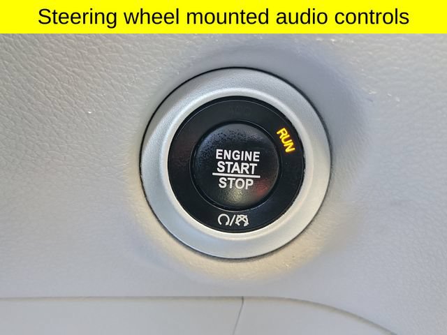 Certified 2024 Chrysler Pacifica Touring-L FWD image 18