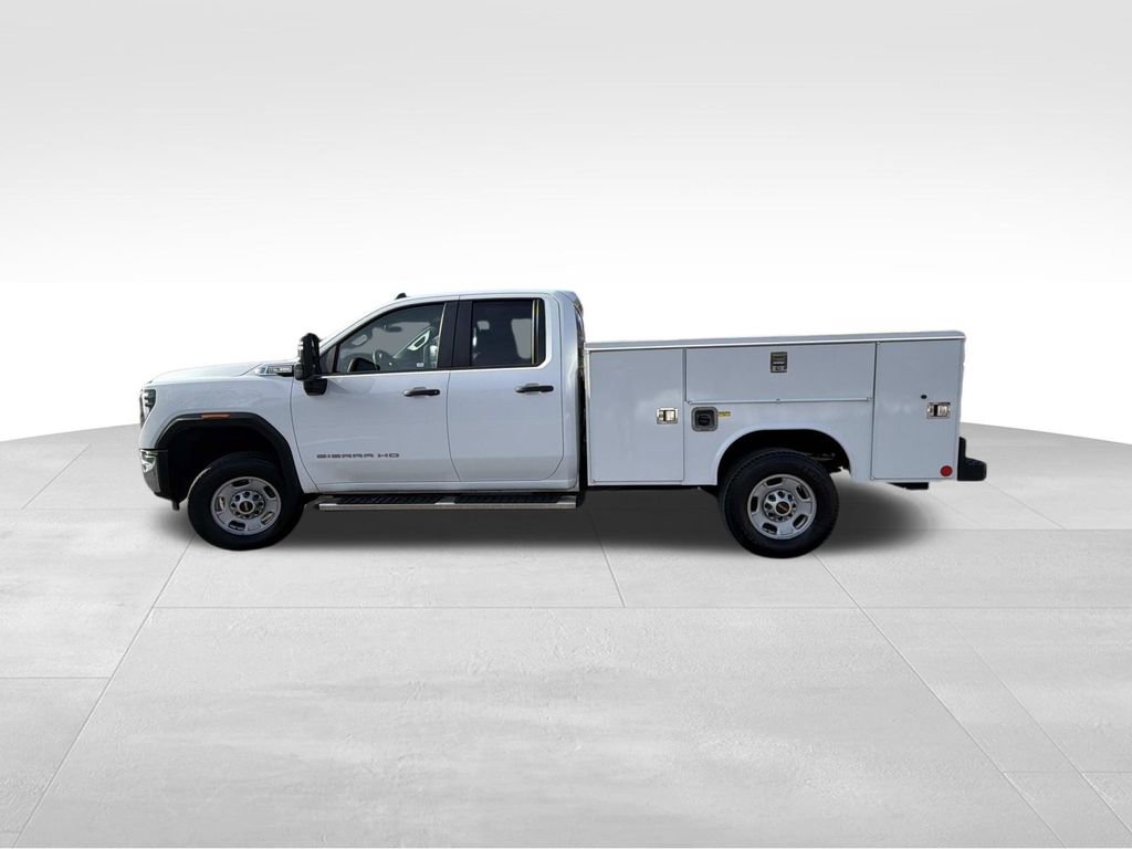 Used 2024 GMC Sierra 2500 Pro w/ Convenience Package image 6