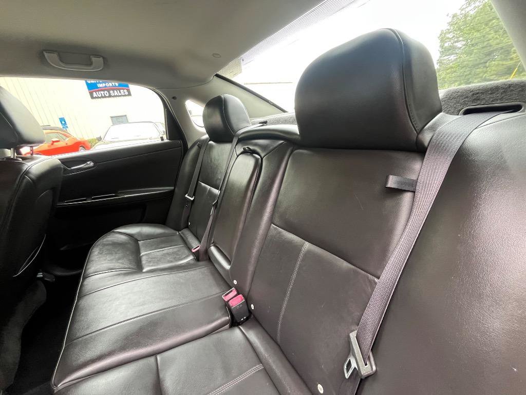Used 2016 Chevrolet Impala LTZ FWD image 24