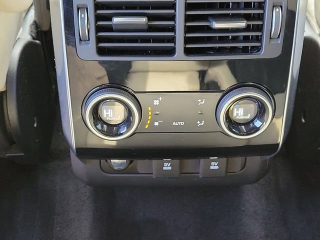 Used 2020 Land Rover Range Rover Sport HST image 13