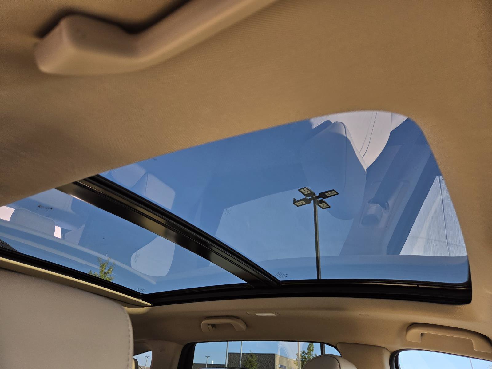 Used 2025 Acura MDX FWD image 8