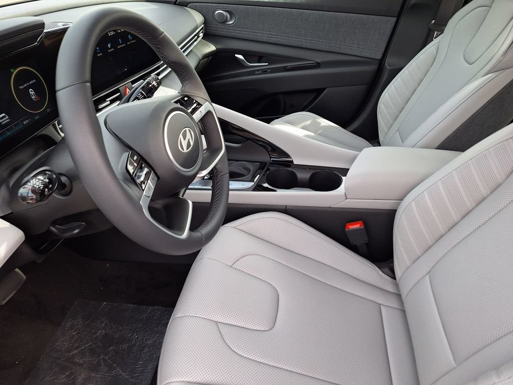 New 2026 Hyundai Elantra Limited FWD image 10