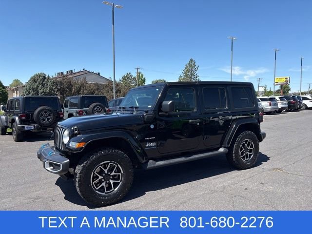 Used 2023 Jeep Wrangler Unlimited Sahara w/ Cold Weather Group AWD/4WD image 5