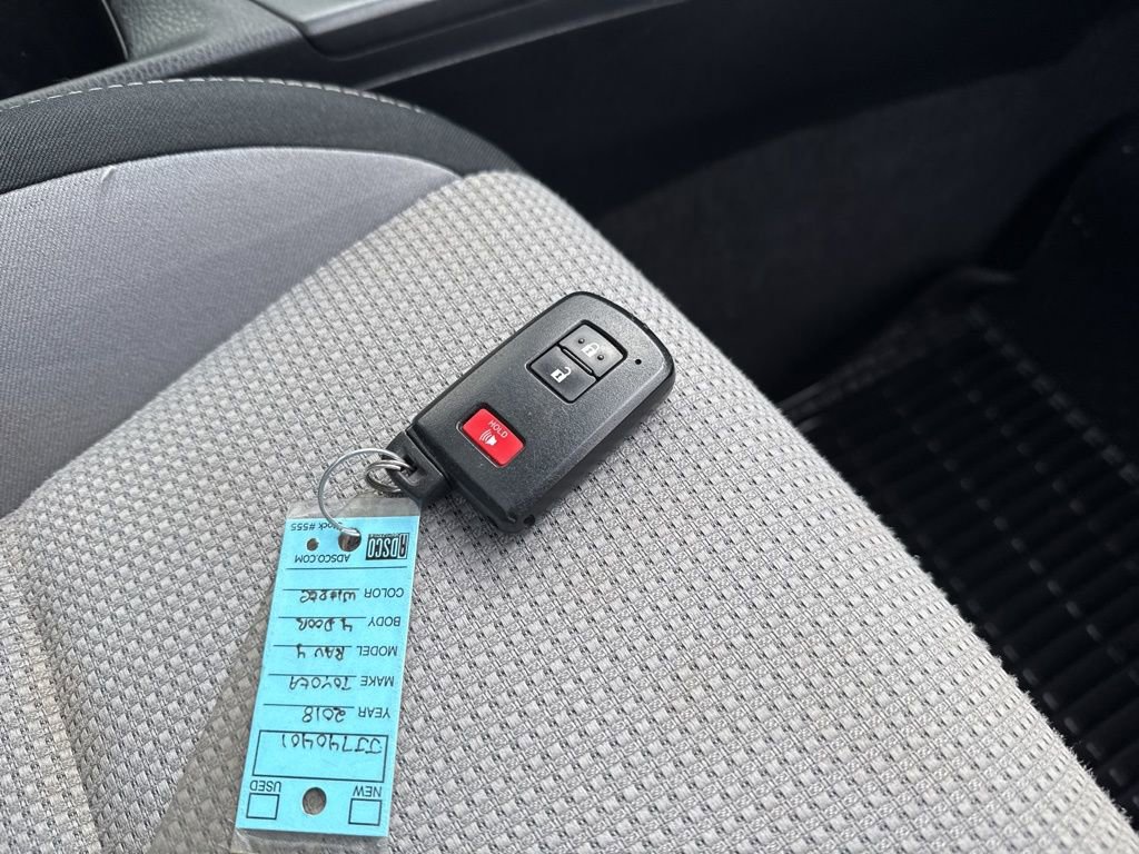 Used 2018 Toyota RAV4 XLE w/ Plus Extra Value Package image 40