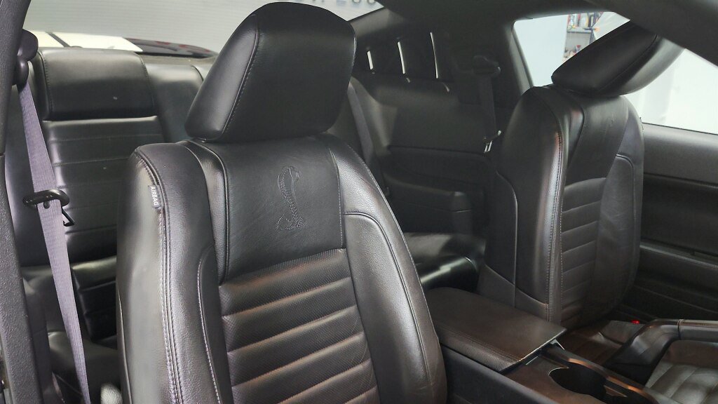 Used 2007 Ford Mustang Shelby GT500 RWD image 25