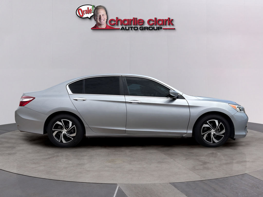 Used 2017 Honda Accord LX image 6