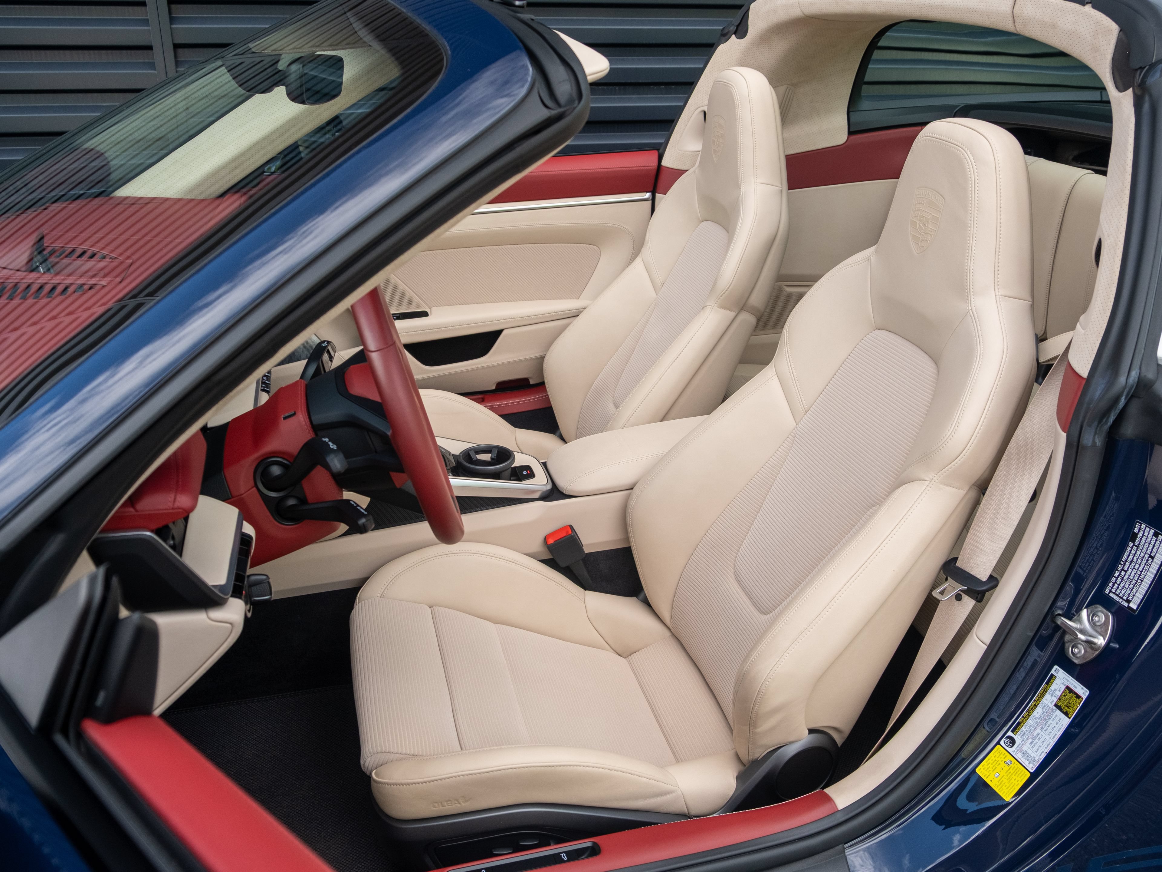 Certified 2021 Porsche 911 AWD/4WD image 5