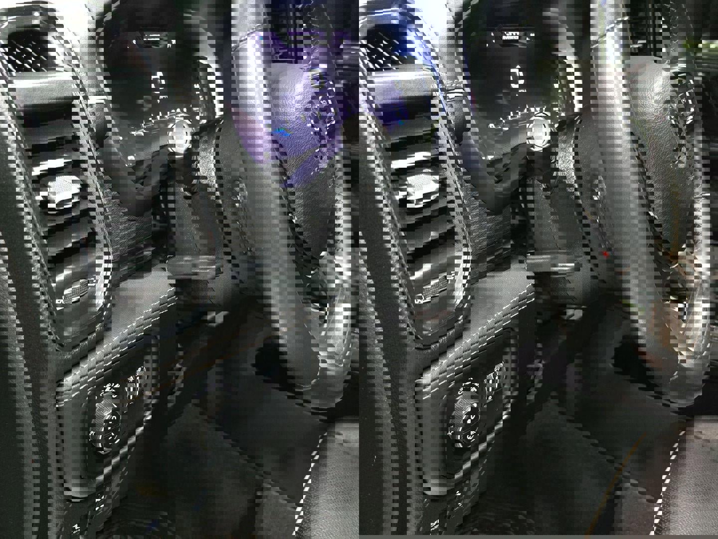 Used 2023 RAM 1500 Limited image 9