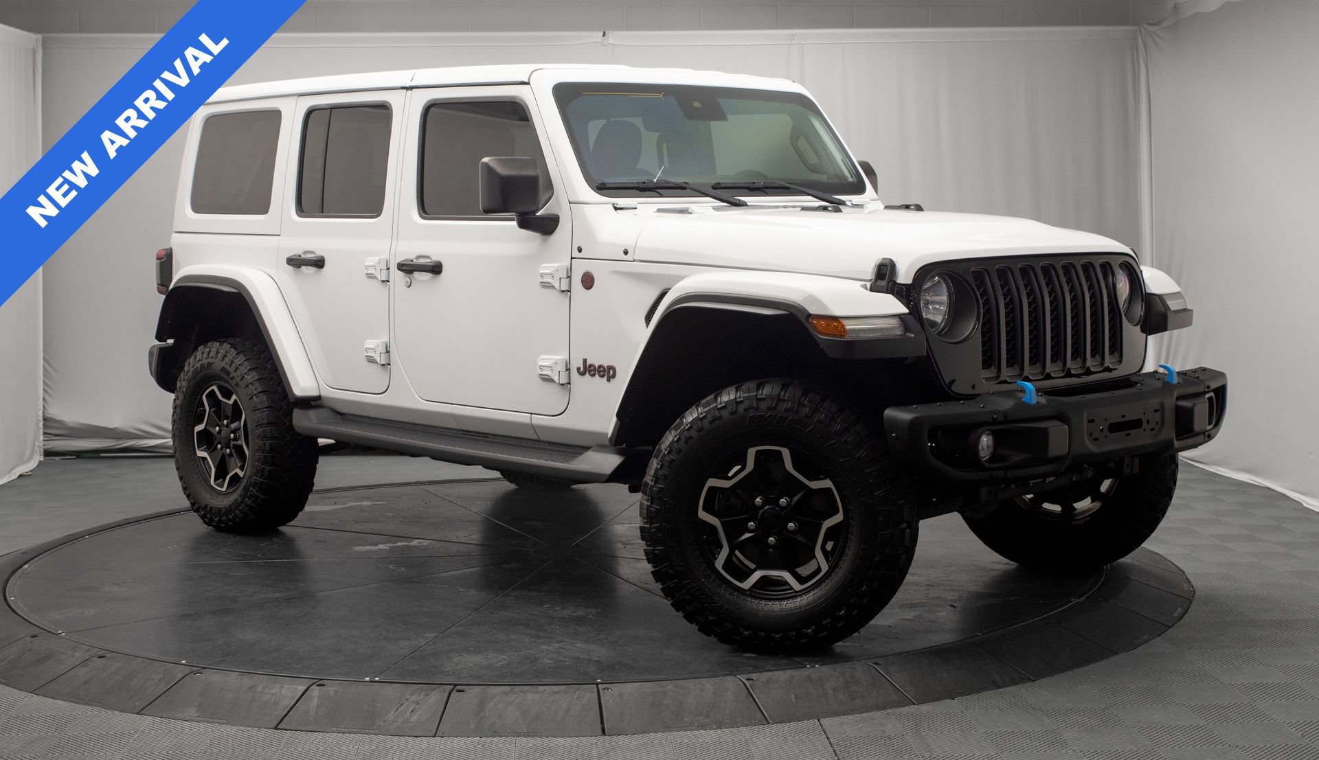 Used 2024 Jeep Wrangler Unlimited Rubicon image 2