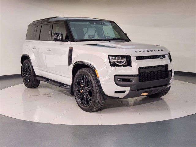 Used 2026 Land Rover Defender 110 image 7