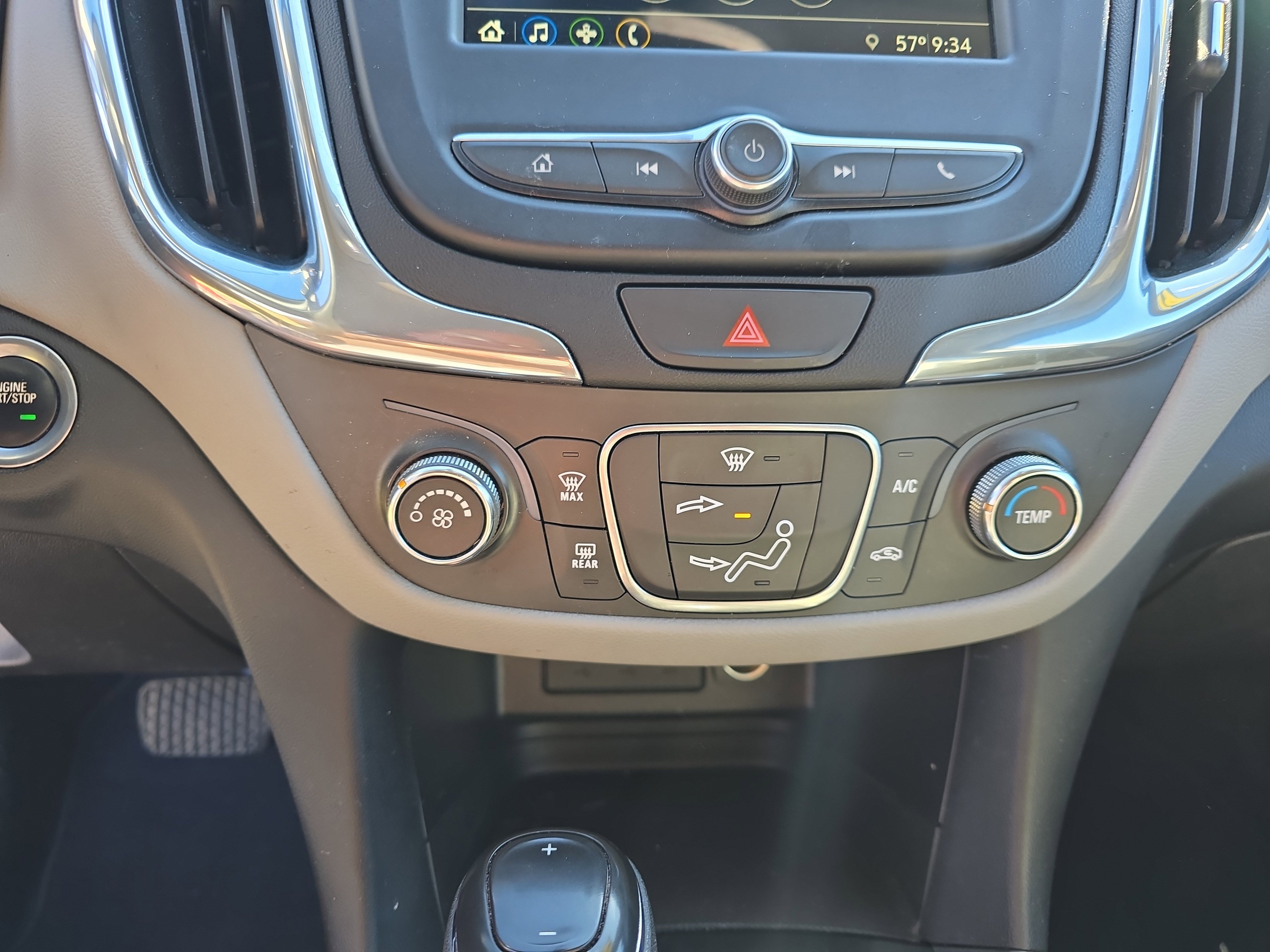 Used 2019 Chevrolet Equinox LS w/ LS Convenience Package AWD/4WD image 24