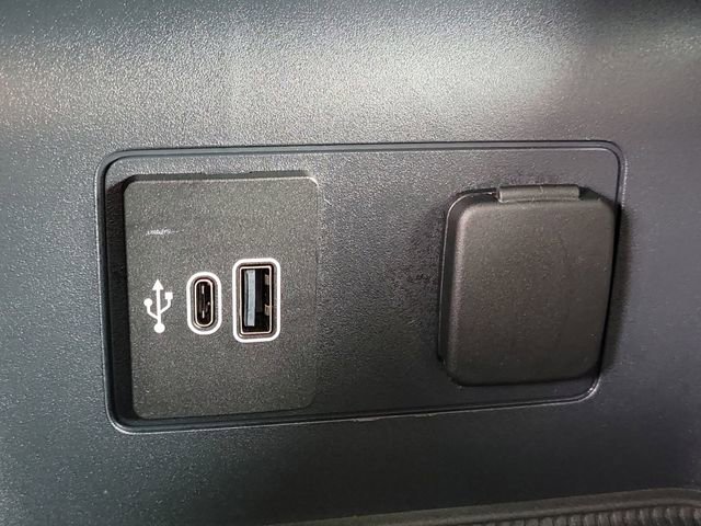 Used 2026 Ford Explorer Active RWD image 15