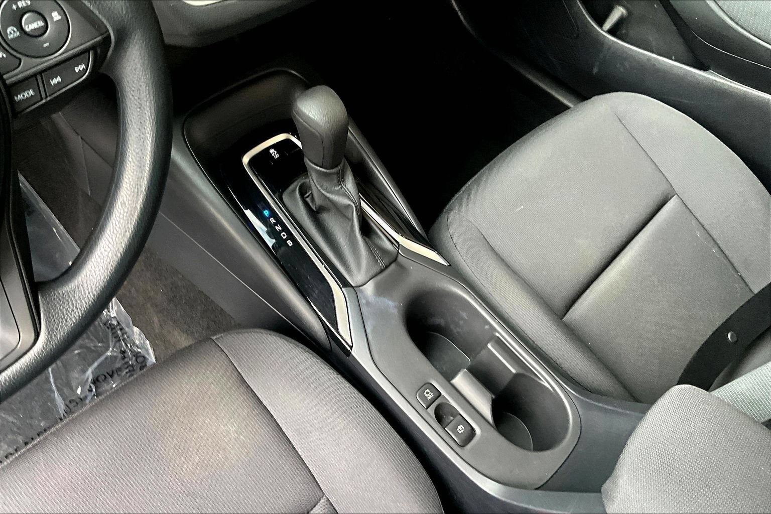 Used 2023 Toyota Corolla LE w/ LE Convenience Package FWD image 16