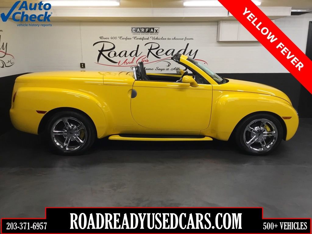 Used 2003 Chevrolet SSR w/ Preferred Equipment Group RWD image 1
