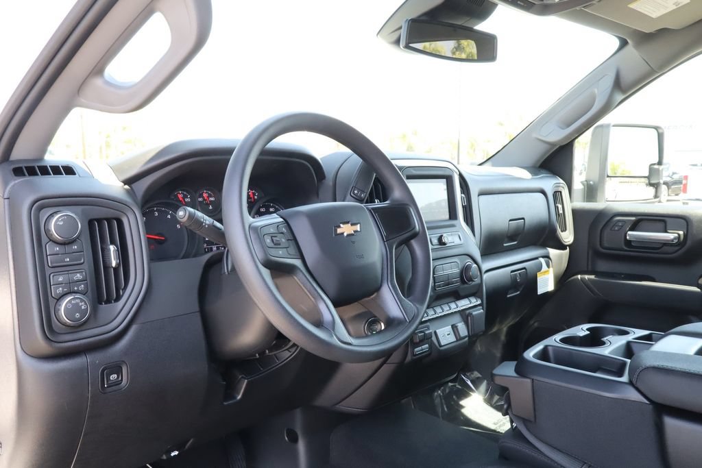 New 2026 Chevrolet Silverado 2500 Custom w/ Custom Value Package AWD/4WD image 16