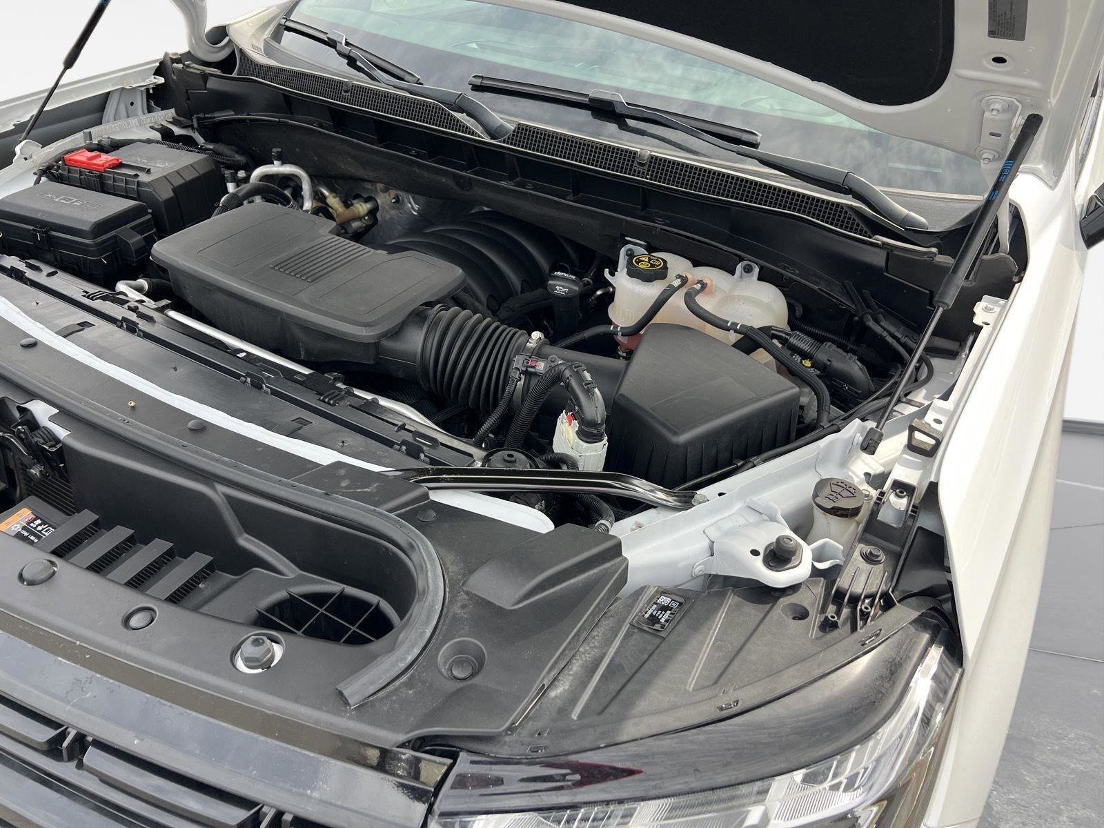 Used 2023 Chevrolet Suburban RST w/ Luxury Package image 54