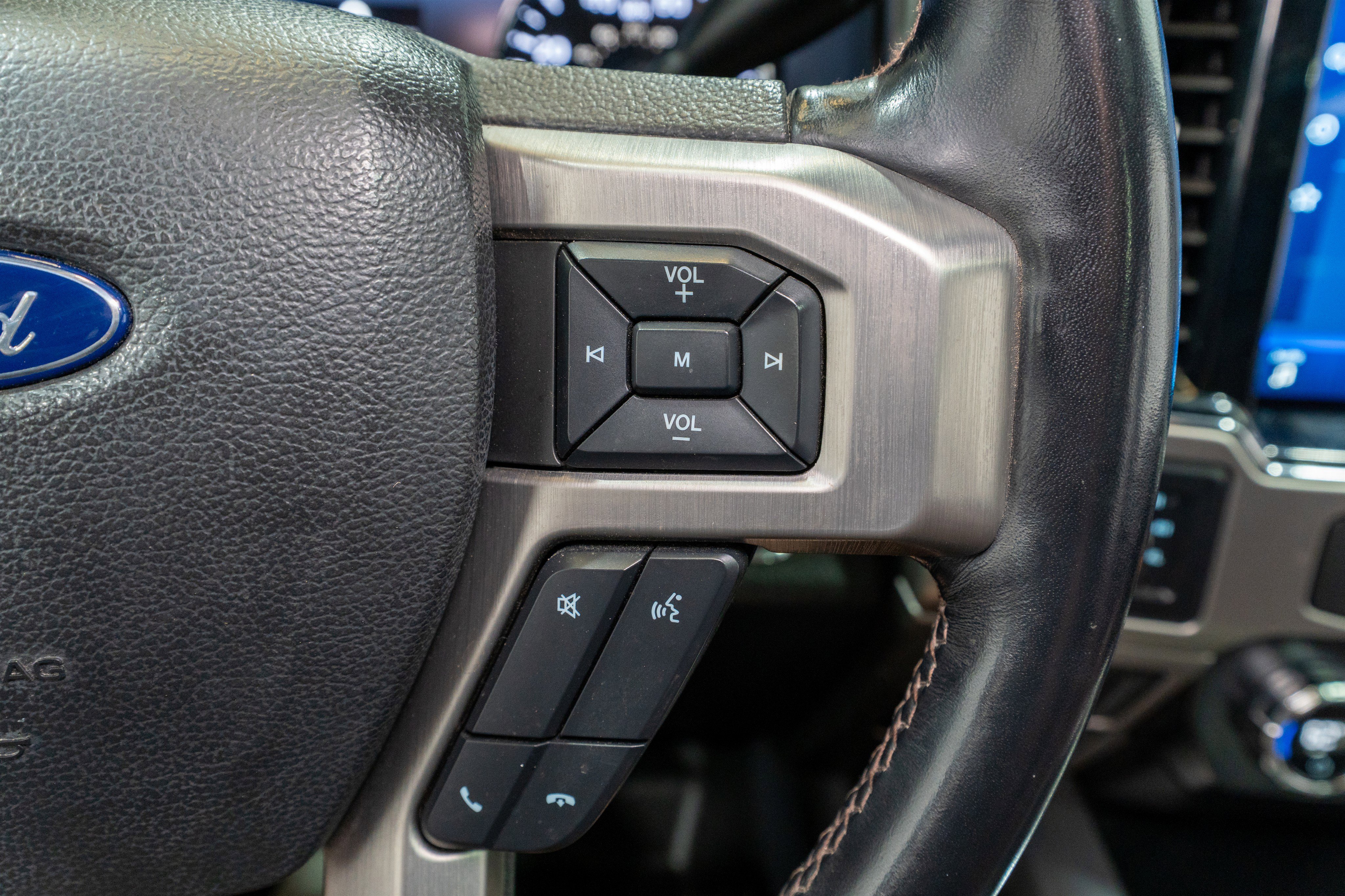 Used 2022 Ford F250 Platinum w/ FX4 Off-Road Package image 30