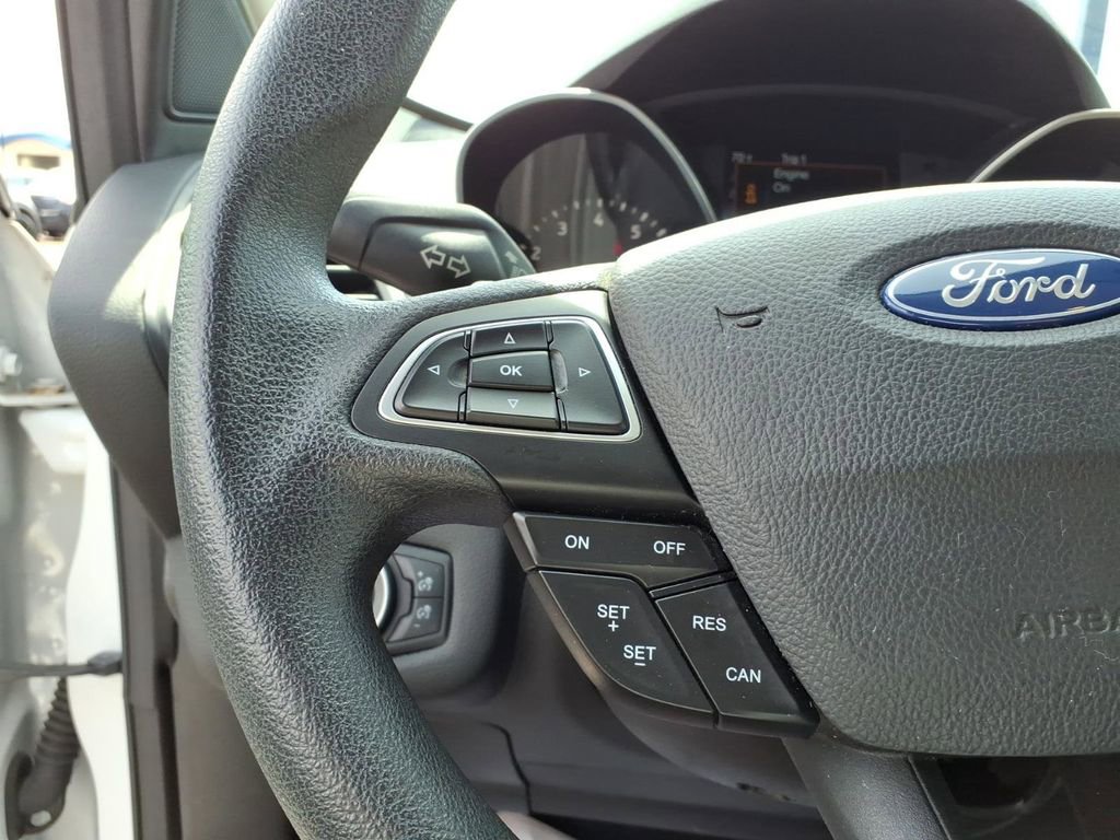 Certified 2017 Ford Escape SE FWD image 17