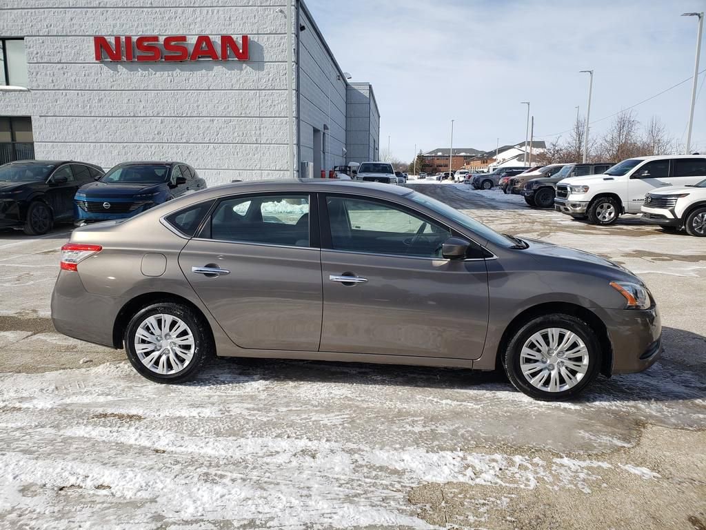 Used 2015 Nissan Sentra SV image 9