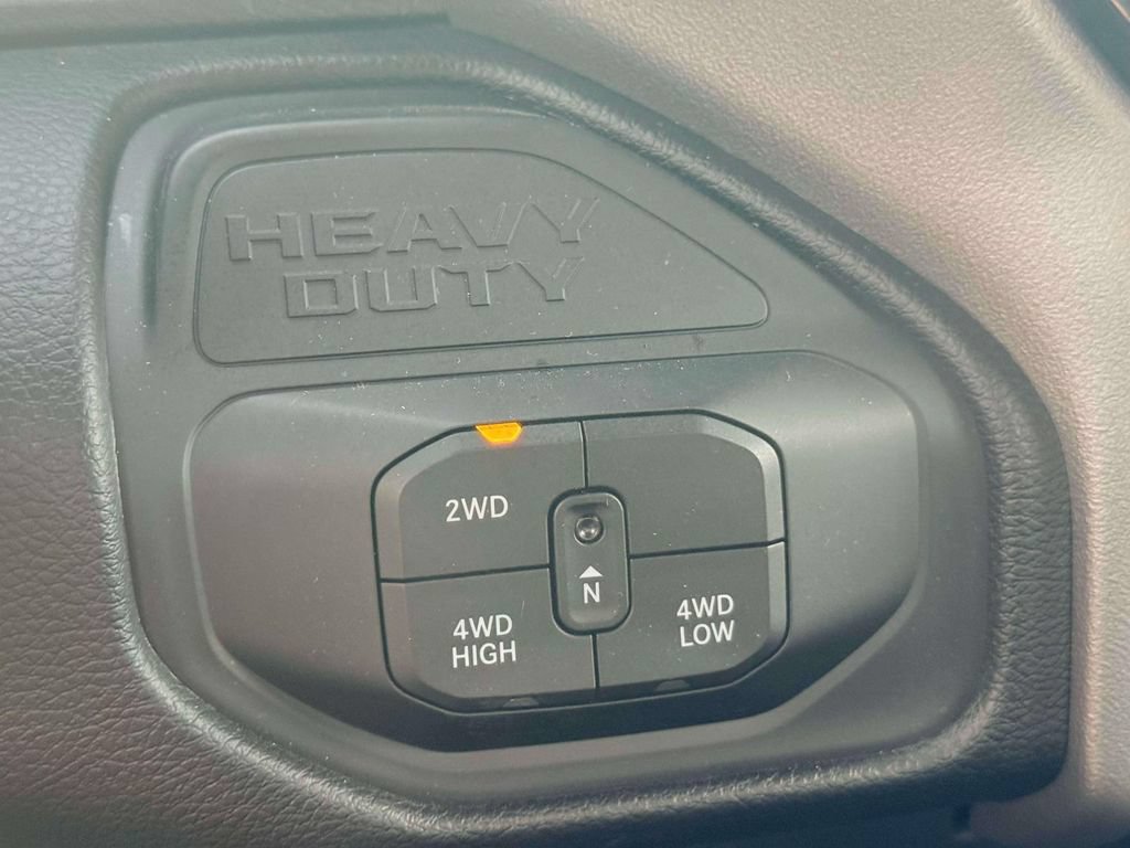Used 2025 RAM 2500 Big Horn AWD/4WD image 20