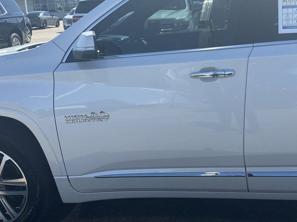 Used 2023 Chevrolet Traverse High Country w/ LPO, Floor Liner Package image 18