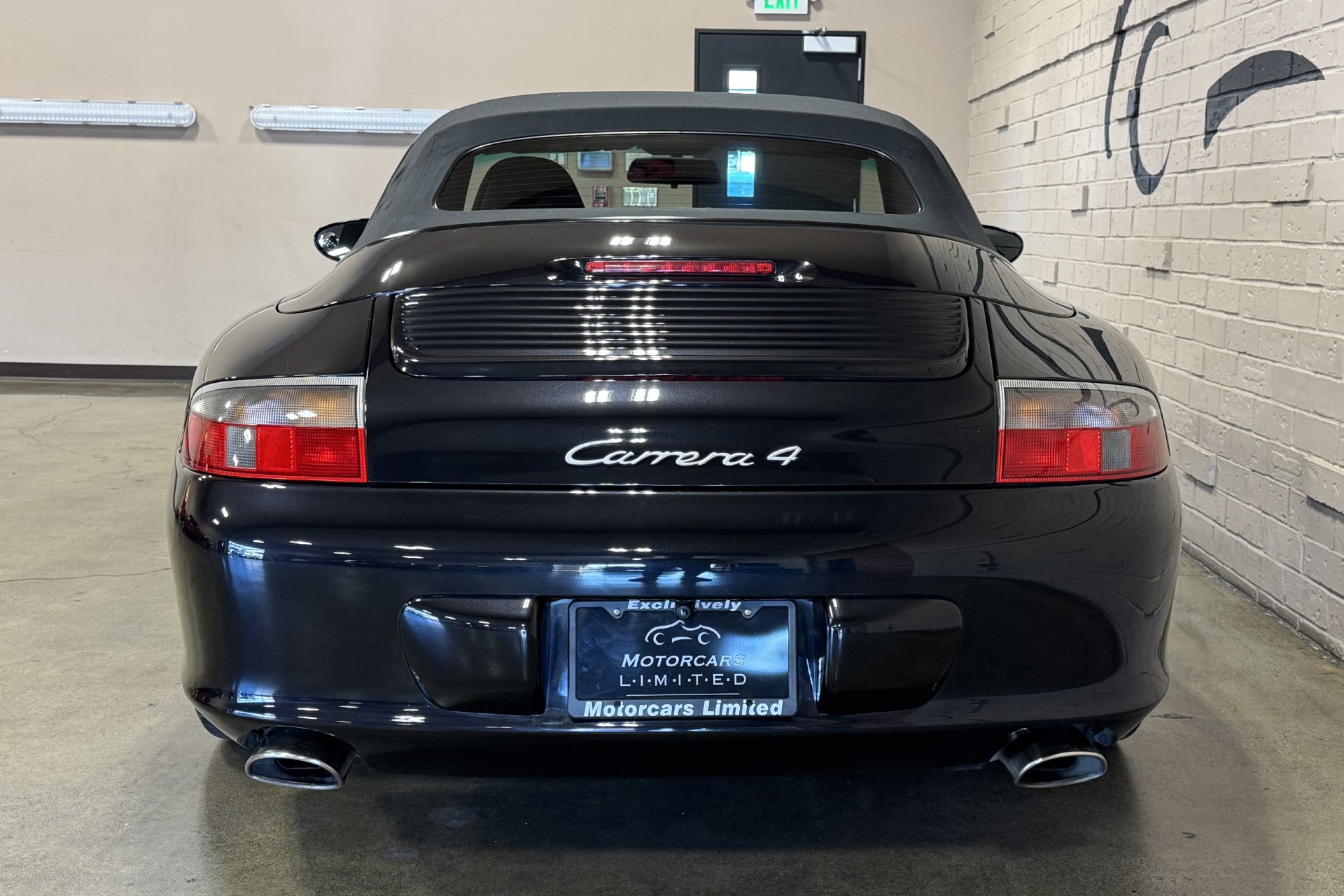 Used 2003 Porsche 911 Carrera 4 AWD/4WD image 9