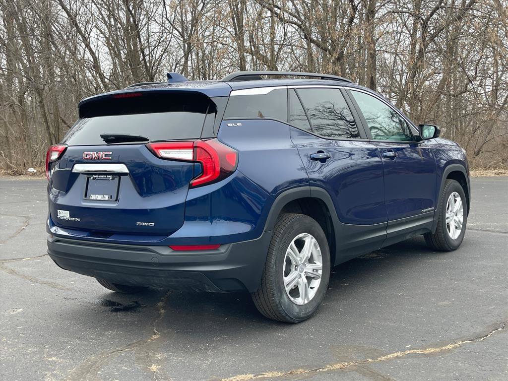 Used 2022 GMC Terrain SLE w/ Driver Convenience Package image 24