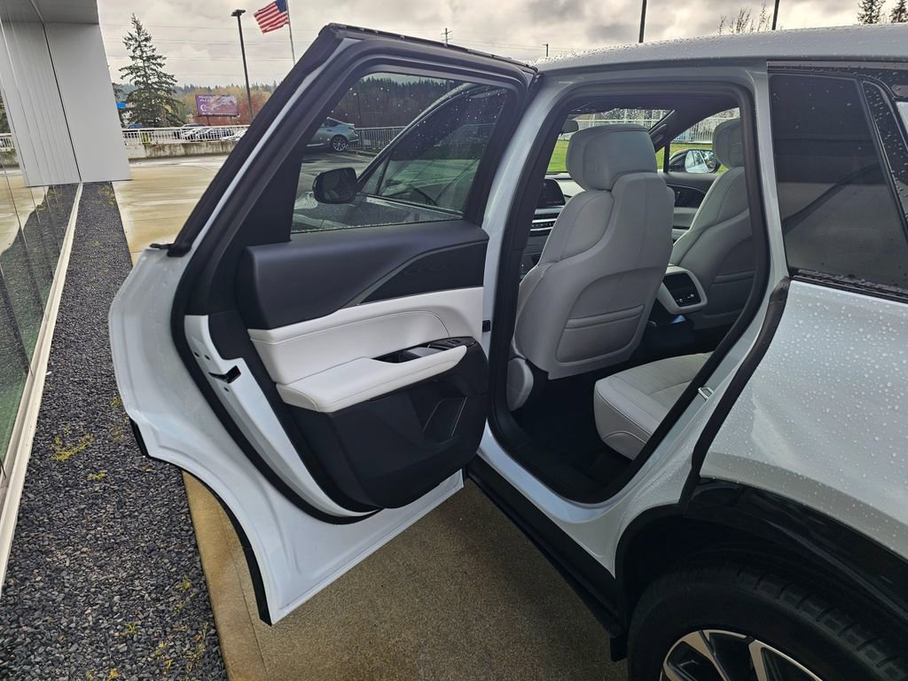 Used 2026 Cadillac Lyriq Sport image 15
