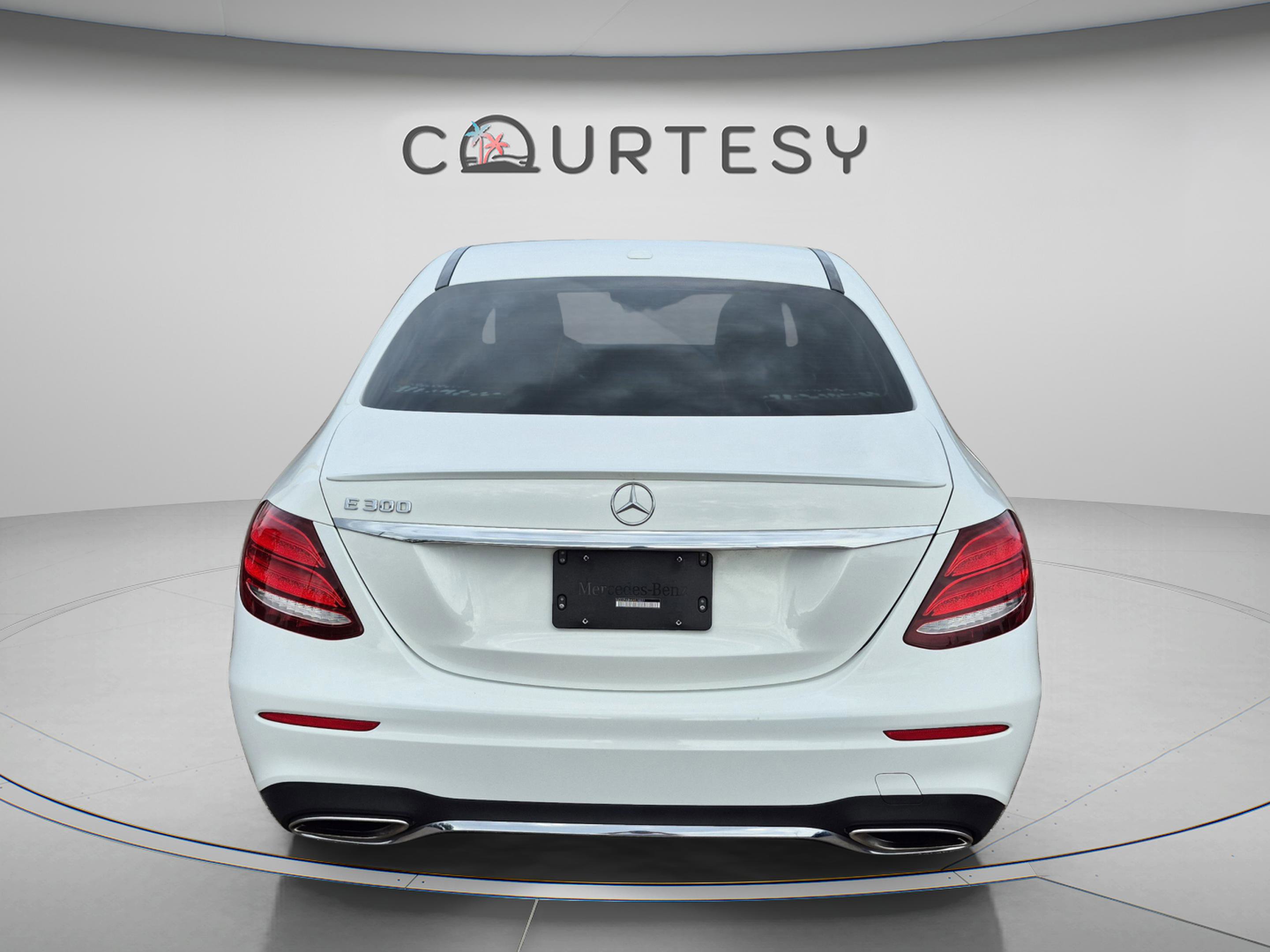 Used 2019 Mercedes-Benz E 300 image 6