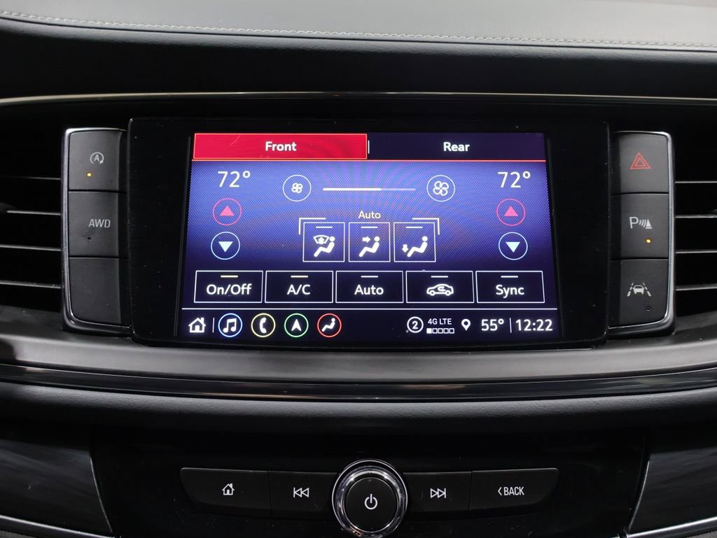 Used 2024 Buick Enclave Premium AWD/4WD image 33