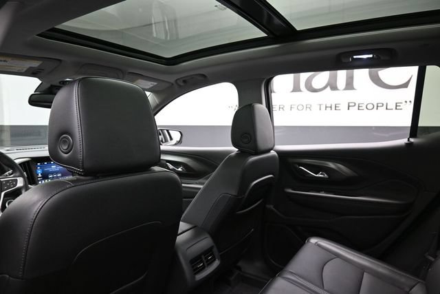 Used 2023 GMC Terrain SLT FWD image 25